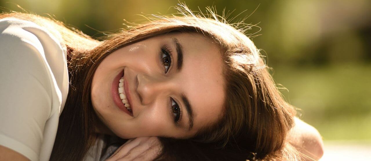 ESSENTIAL OILS FOR SKIN : HOW TO USE THEM RIGHT